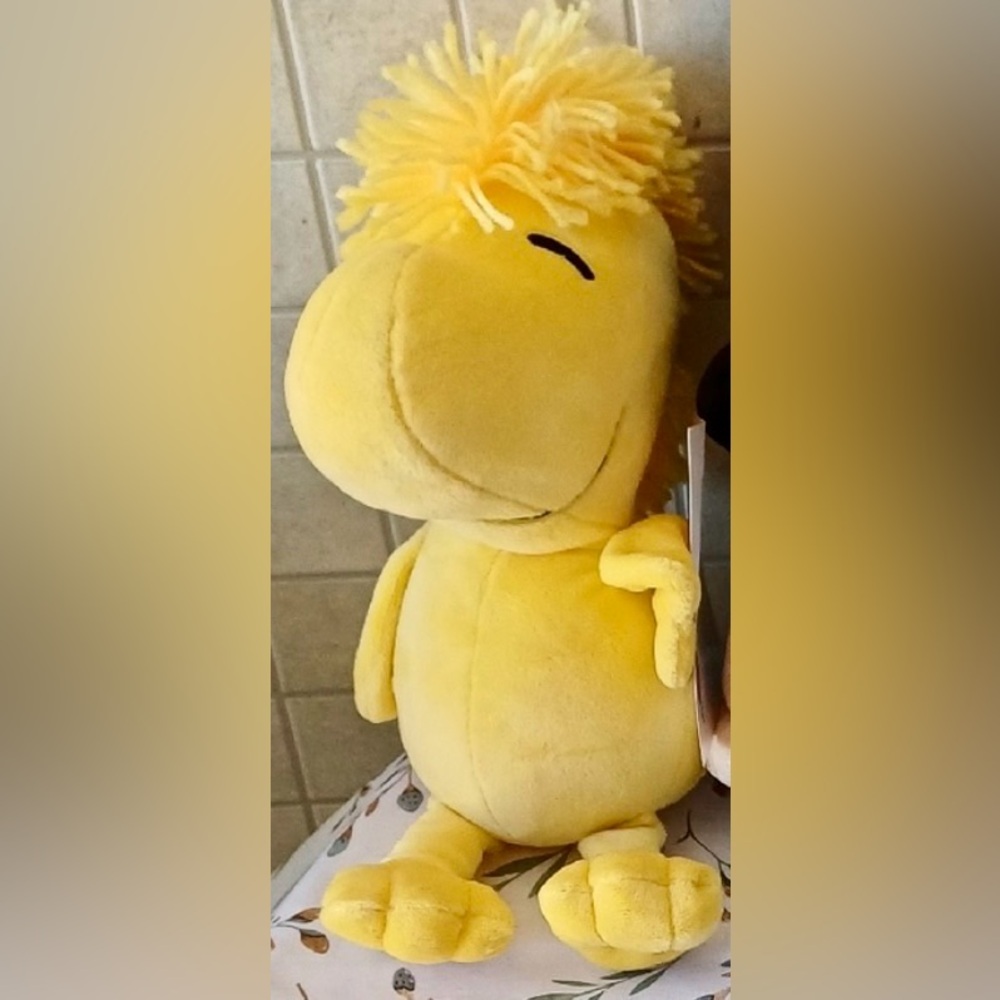 PEANUTS - CHARLIE BROWN’S WOODSTOCK STUFFED PLUSH